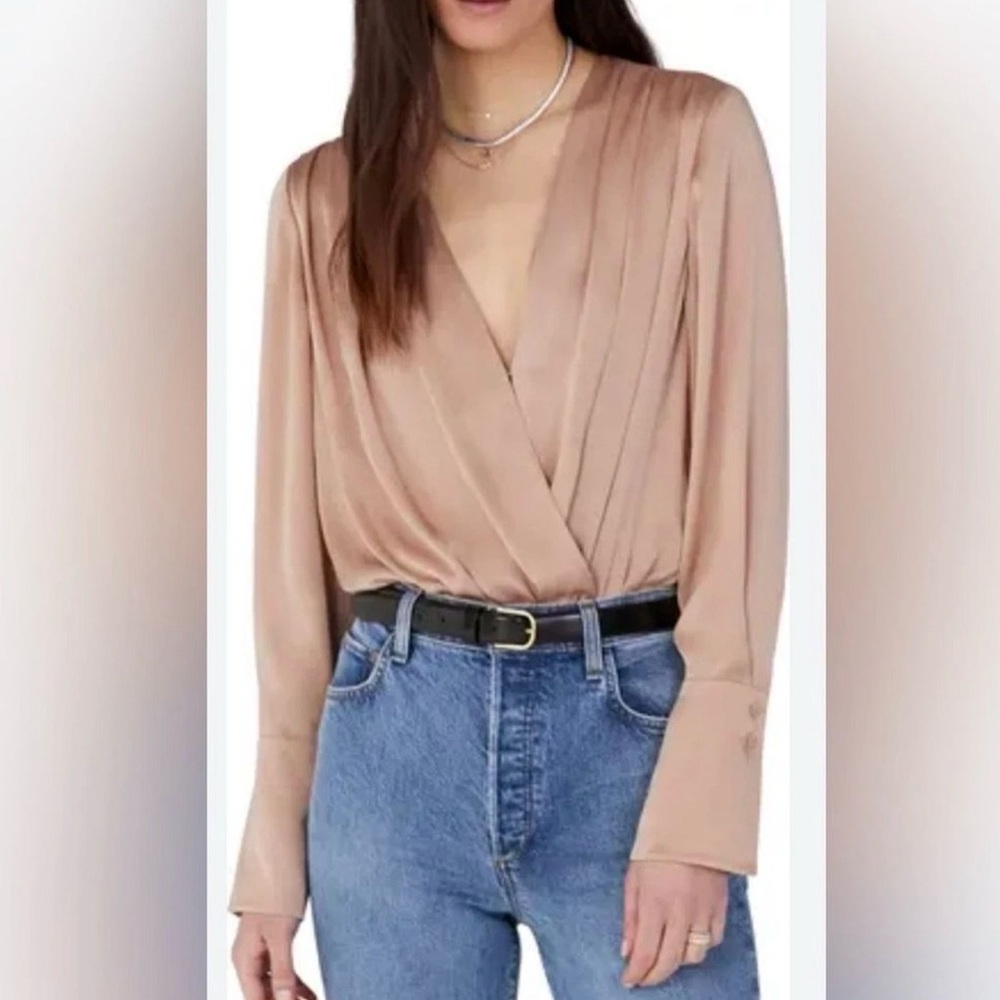 Sincerely Jules Women Long Sleeve Rose Deep Neck Gold Satin Bodysuit Size Small